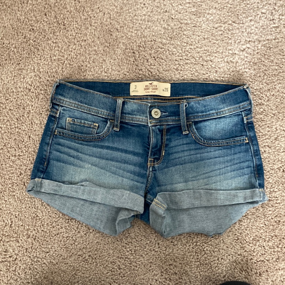 Hollister Short-Short Low Rise Jean Shorts